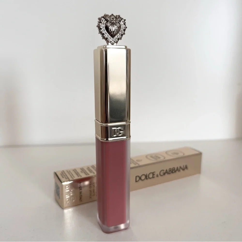Dolce & Gabbana 16 hour liquid Lipstick